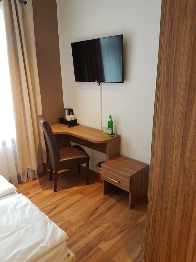 Hotel Elliot ベルリン エクステリア 写真